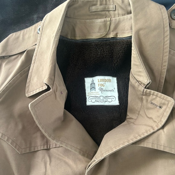 London Fog Tan Coat - Picture 4 of 9